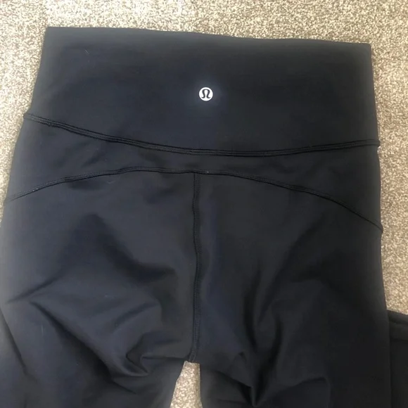 Lululemon In Movement Tight - Picture 5 of 10